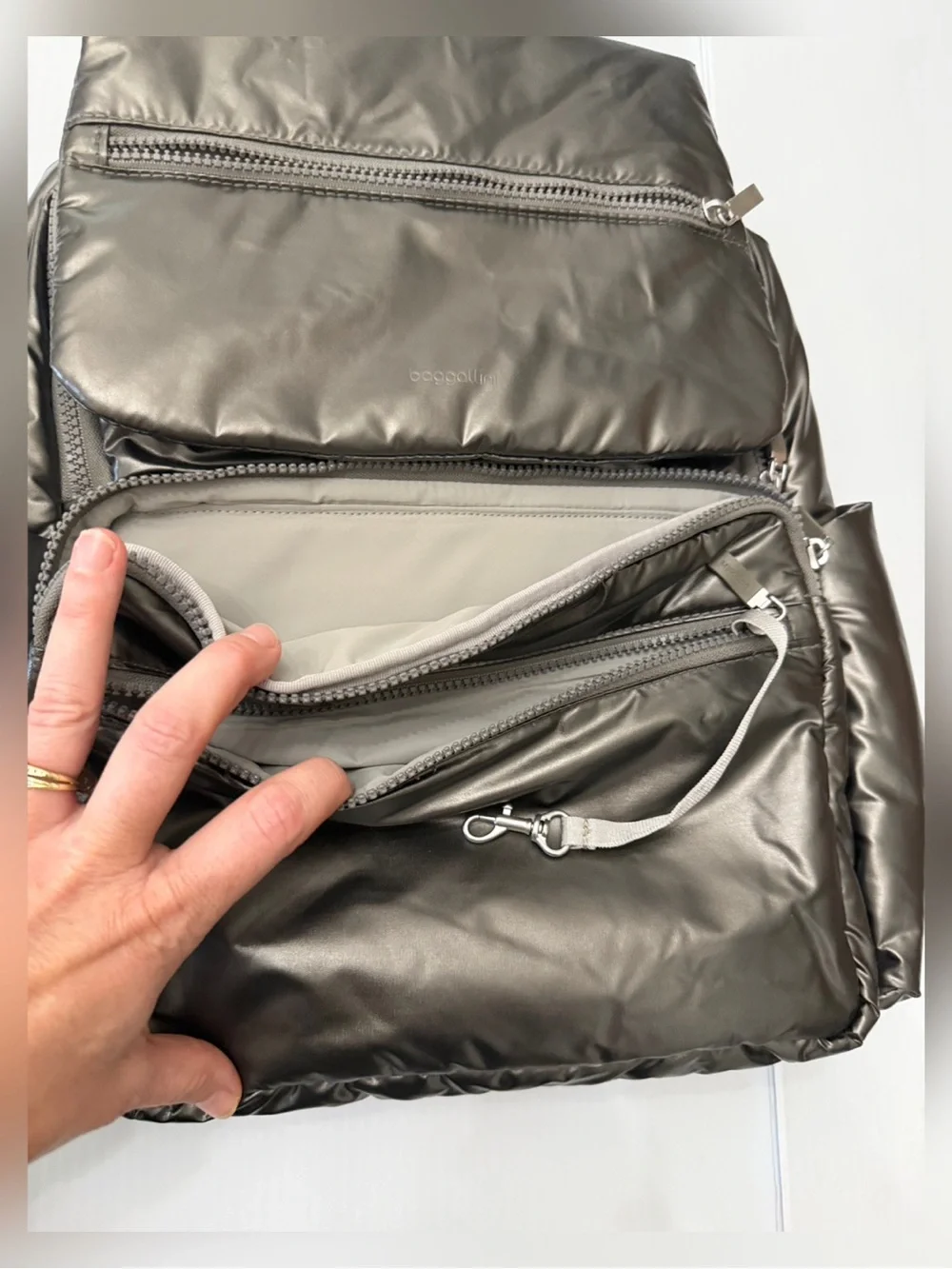 NWOT - Baggallini Go To Laptop Flap Backpack in Gunmetal Puff